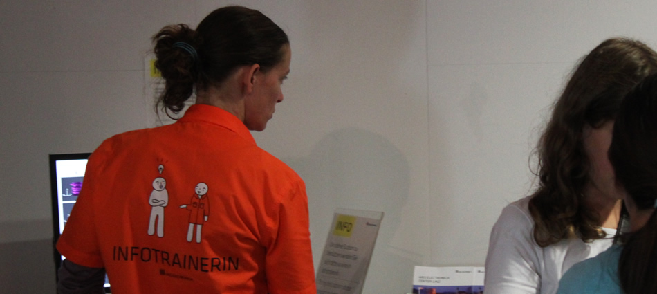 Infotrainer Uniform